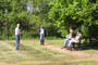 Frokost i parken nedenfor borgen i Neustadt-Glewe, d. 28.05.2004. Bjarne Nielsen
